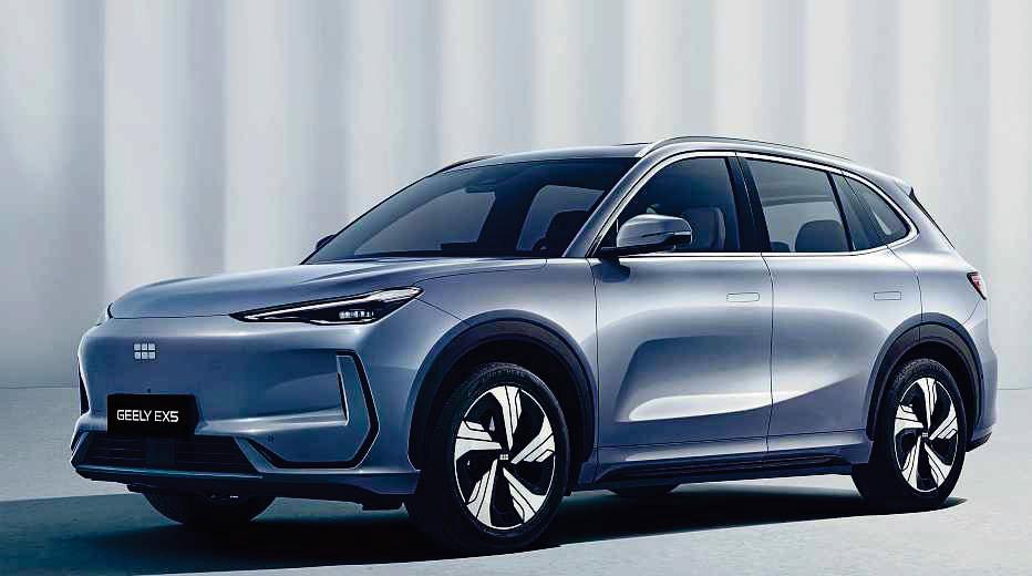 Geely launches with discounts on its EX5